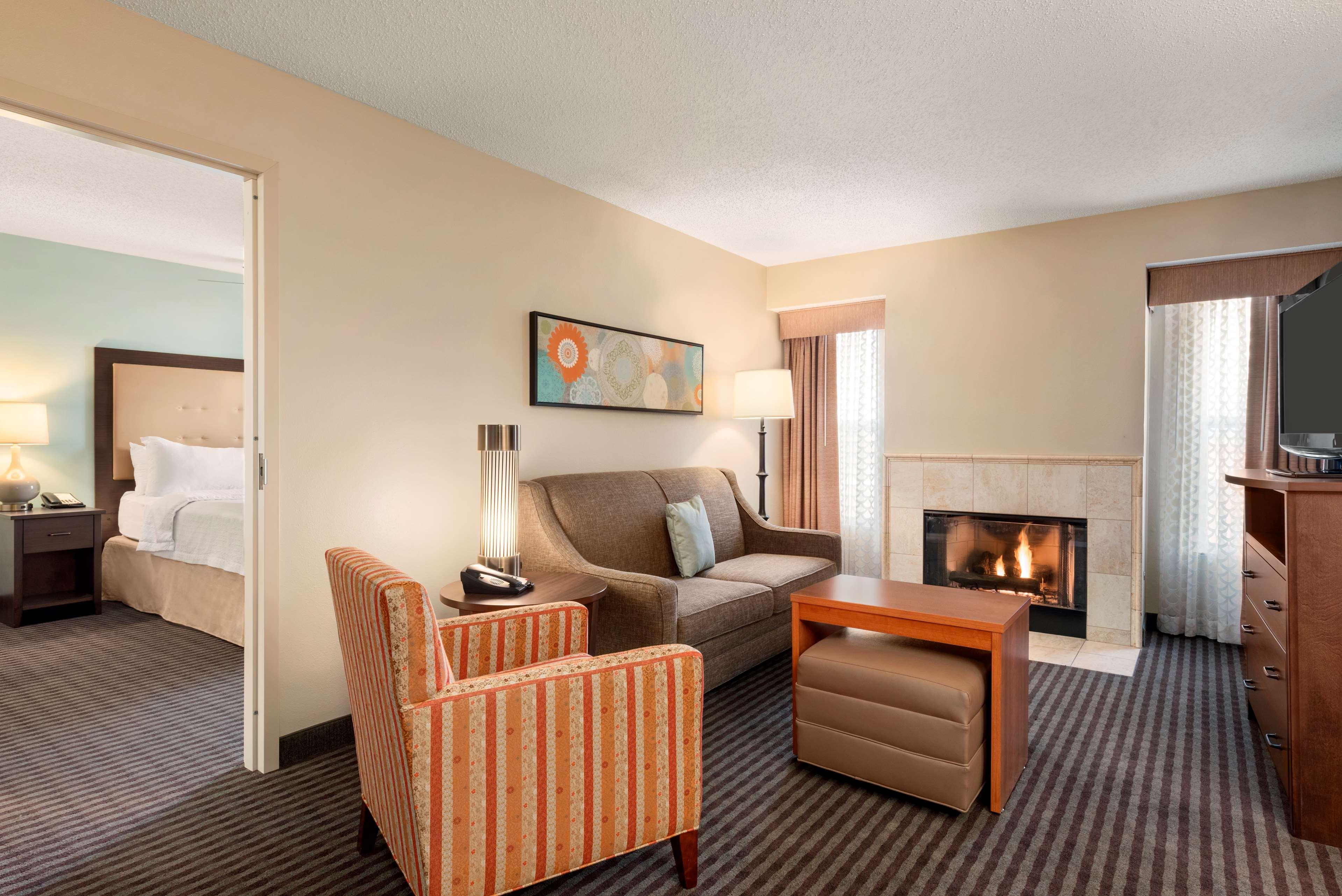 Homewood Suites By Hilton Columbus-Hilliard Εξωτερικό φωτογραφία