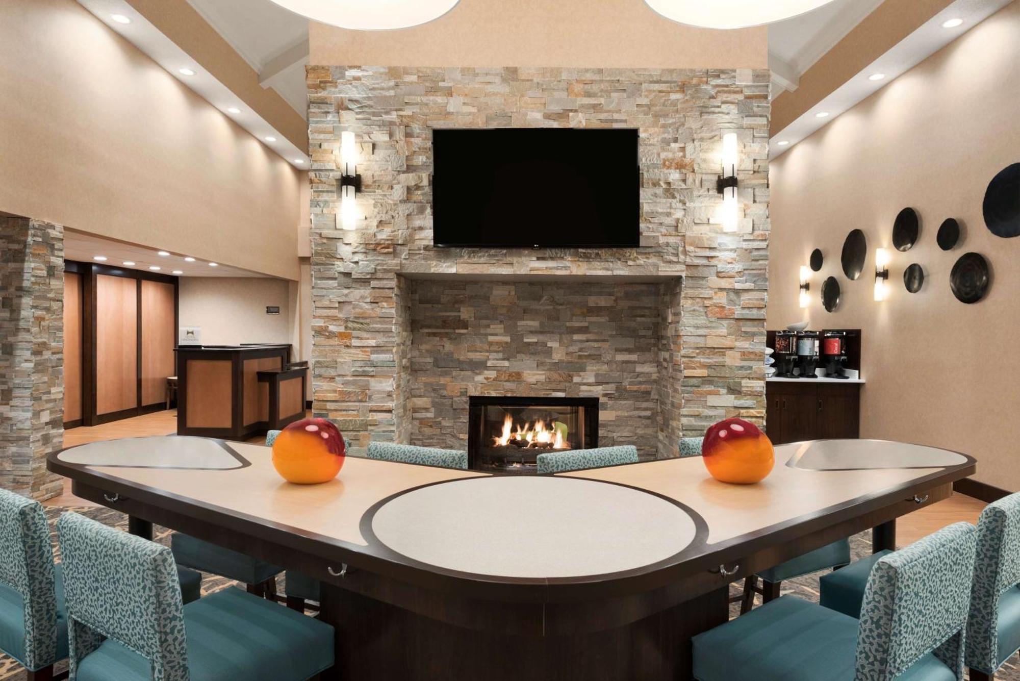 Homewood Suites By Hilton Columbus-Hilliard Εξωτερικό φωτογραφία