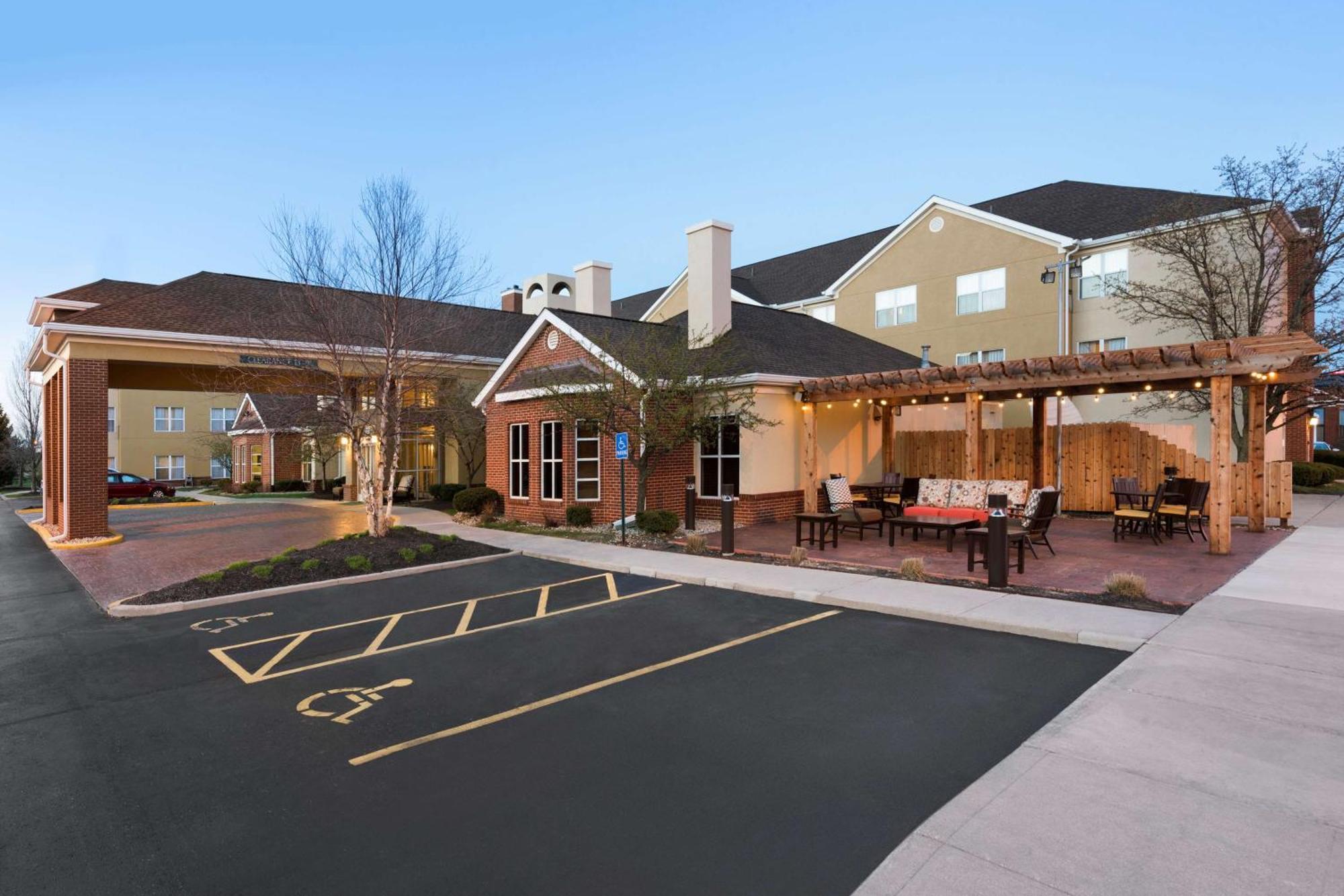 Homewood Suites By Hilton Columbus-Hilliard Εξωτερικό φωτογραφία